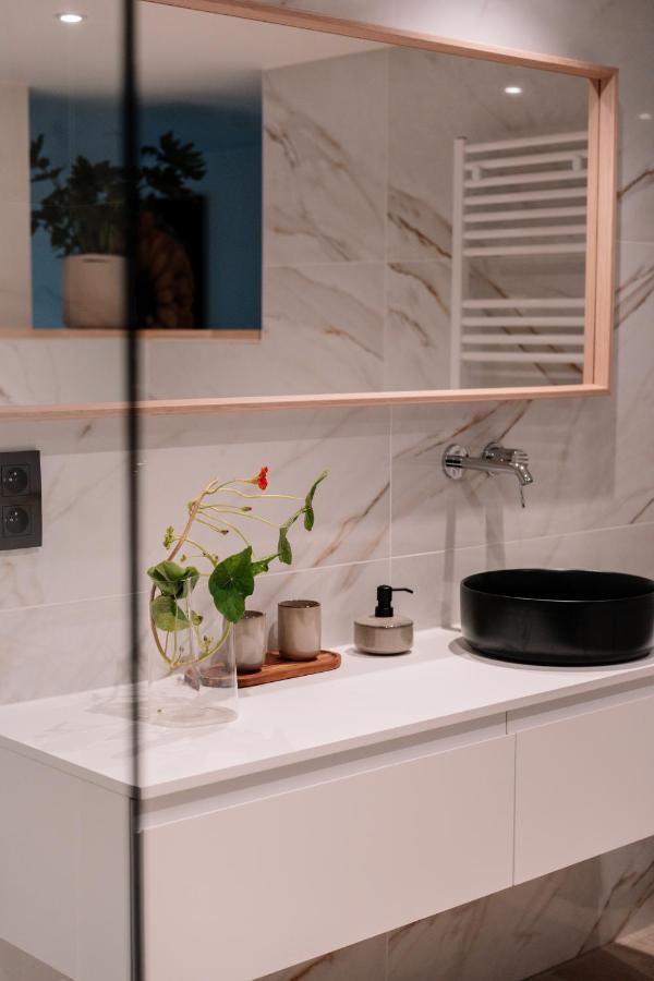 Chambres D'Hotes Eucalyptus Et Glycine ジャンバル エクステリア 写真