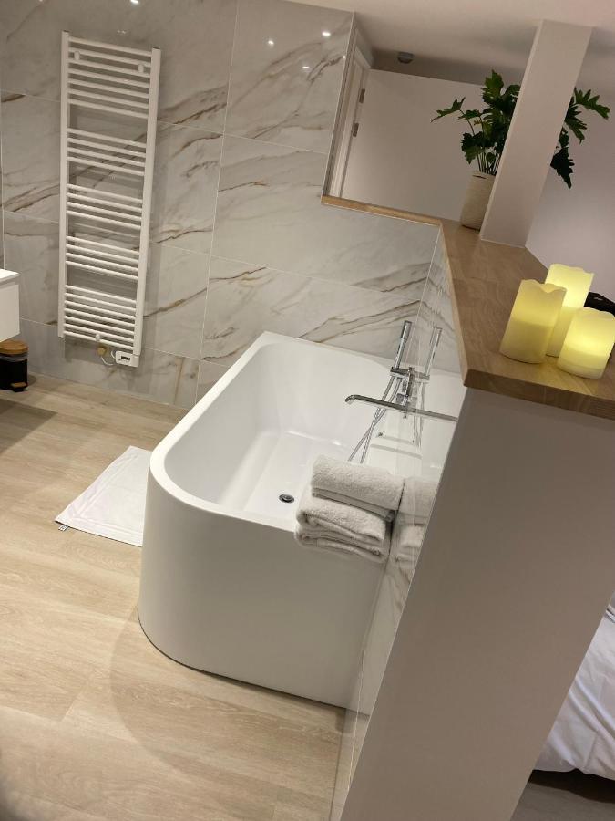 Chambres D'Hotes Eucalyptus Et Glycine ジャンバル エクステリア 写真